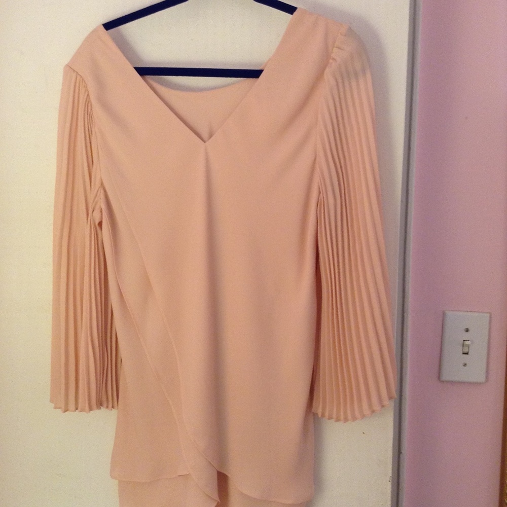 QVC Laurie Felt Medium Blush Pink Top Shirt With Layers And Ruffled Sleeves - Picture 2 of 3